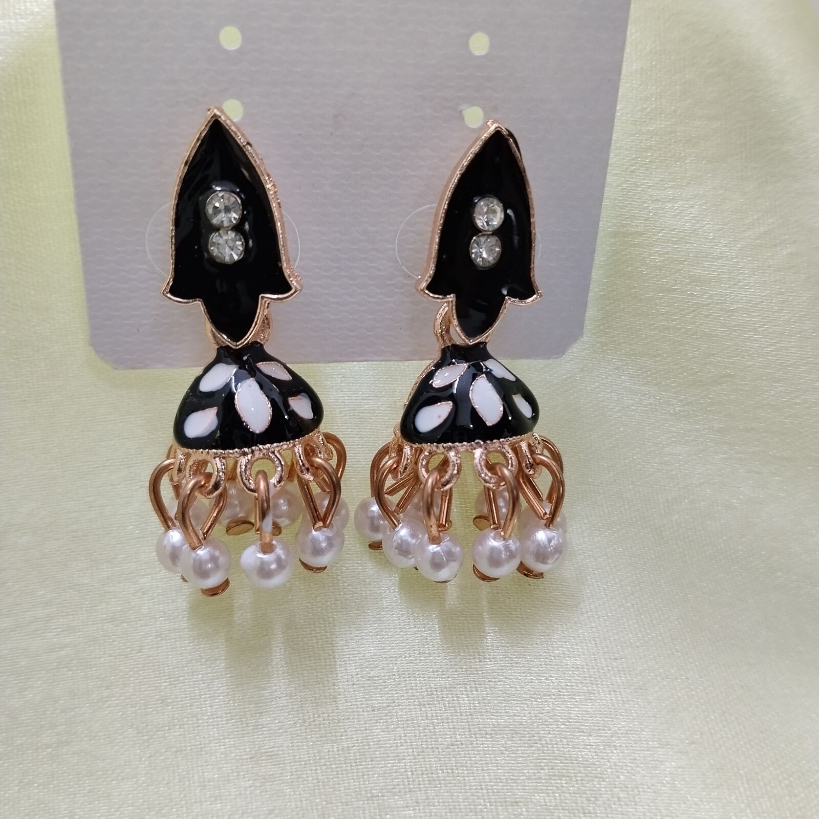 Hand Painted Jhumki Black & White