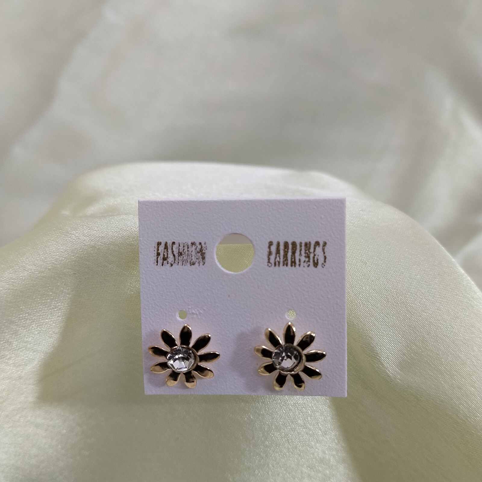 Korean-Earing-1