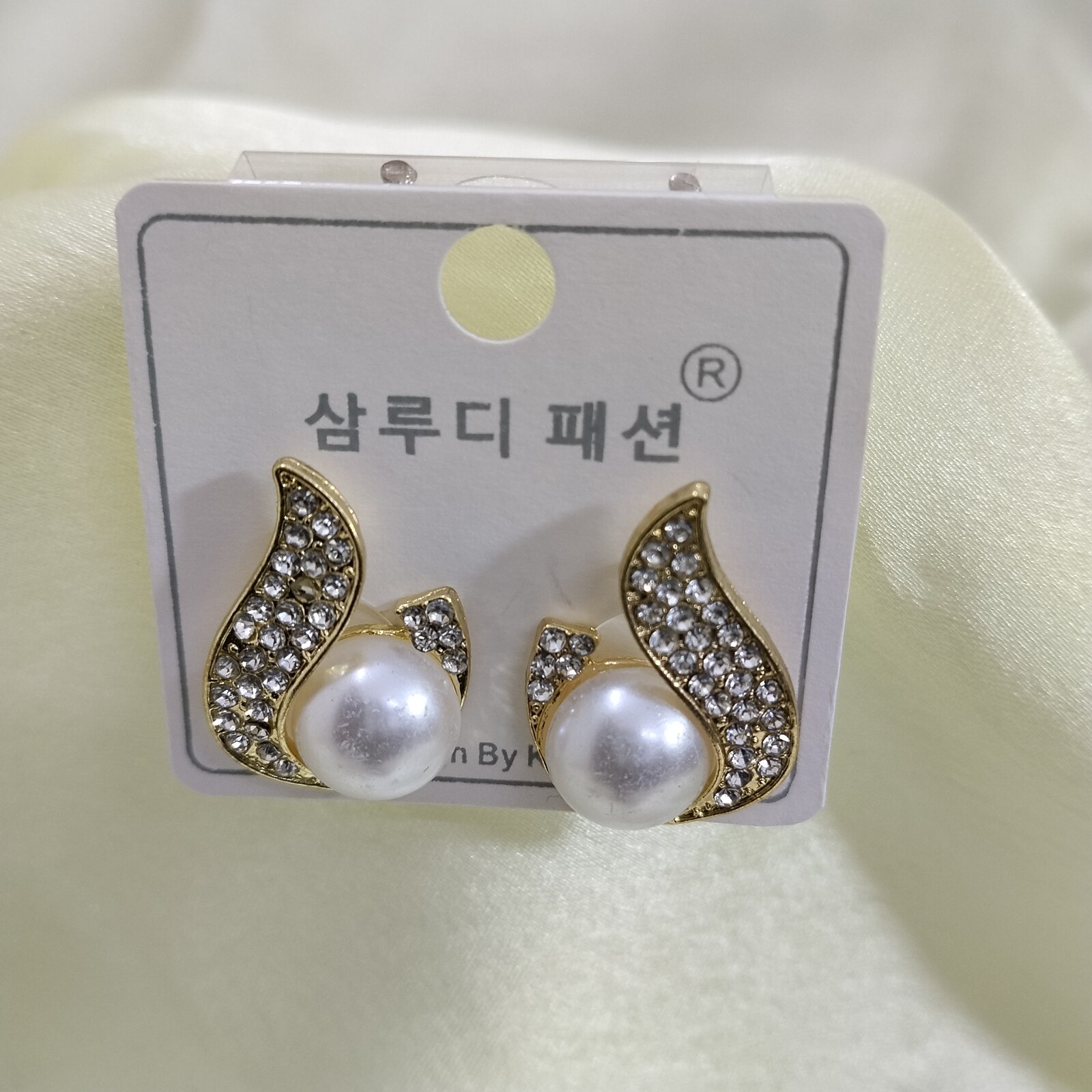 Korean-Earing-5