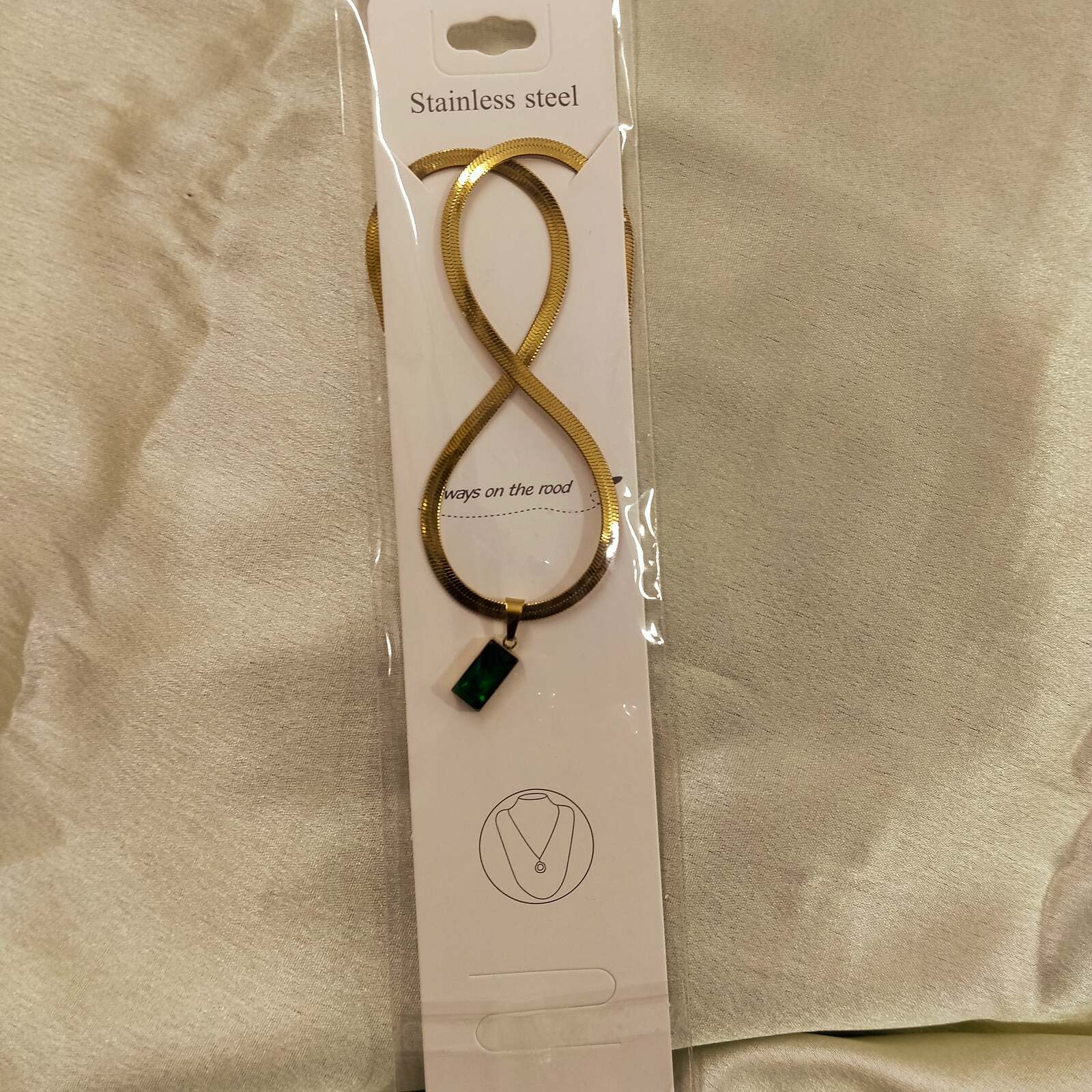 Premium Golden Chain With Green Pendant