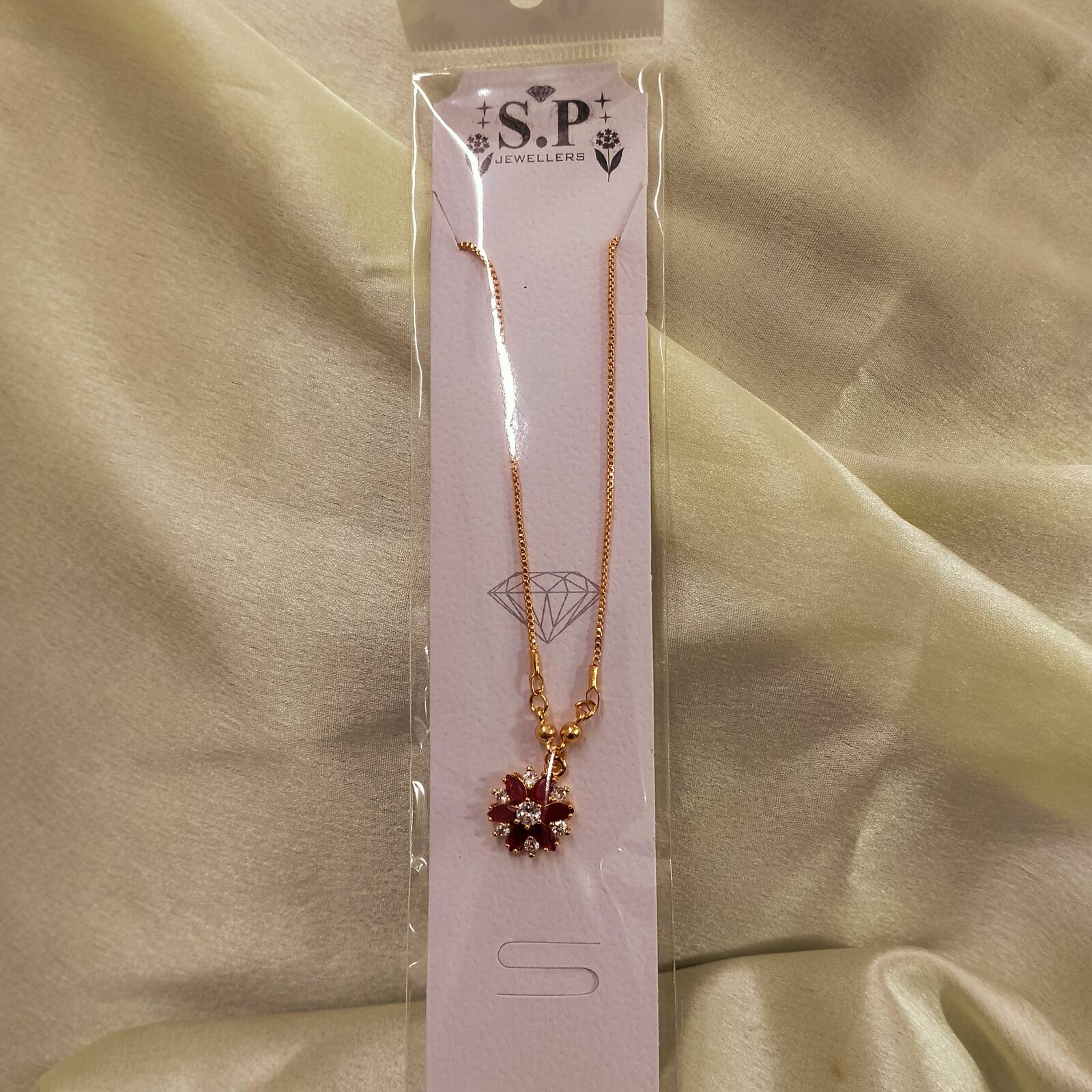 Flower Chain Pendant Maroon
